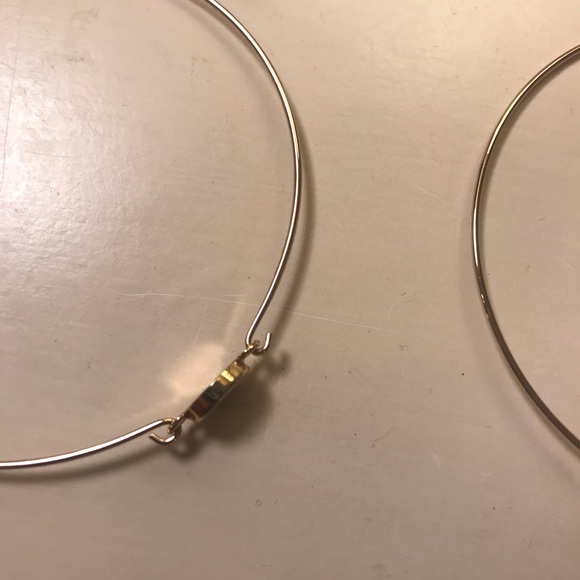 Stackable gold bracelets - Picture 7 of 8